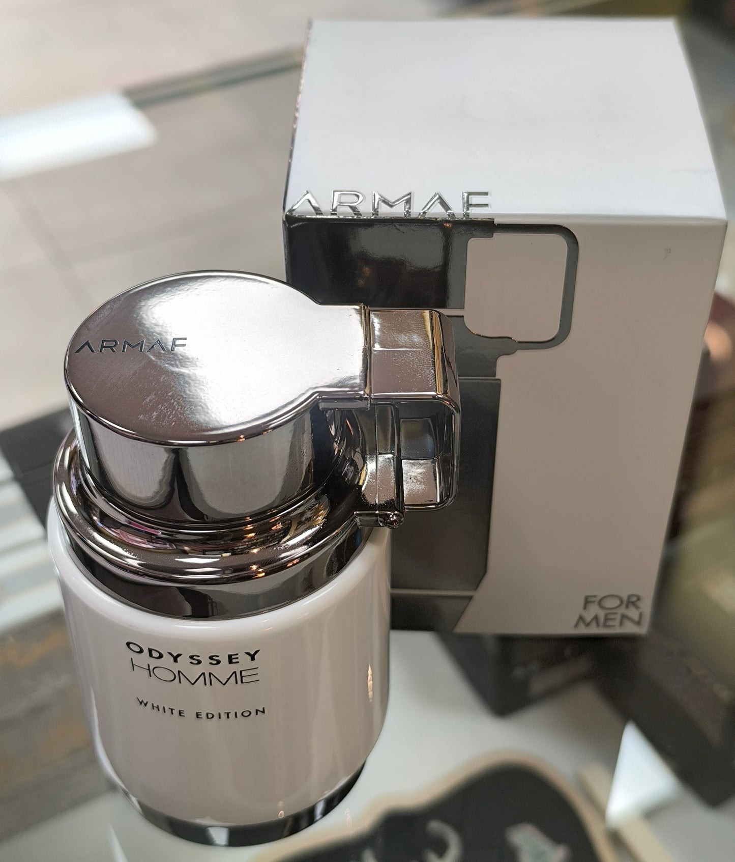Odyssey Homme White Edition