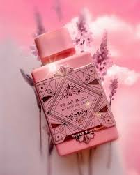 Badee Al Oud Noble Blush de Lattafa